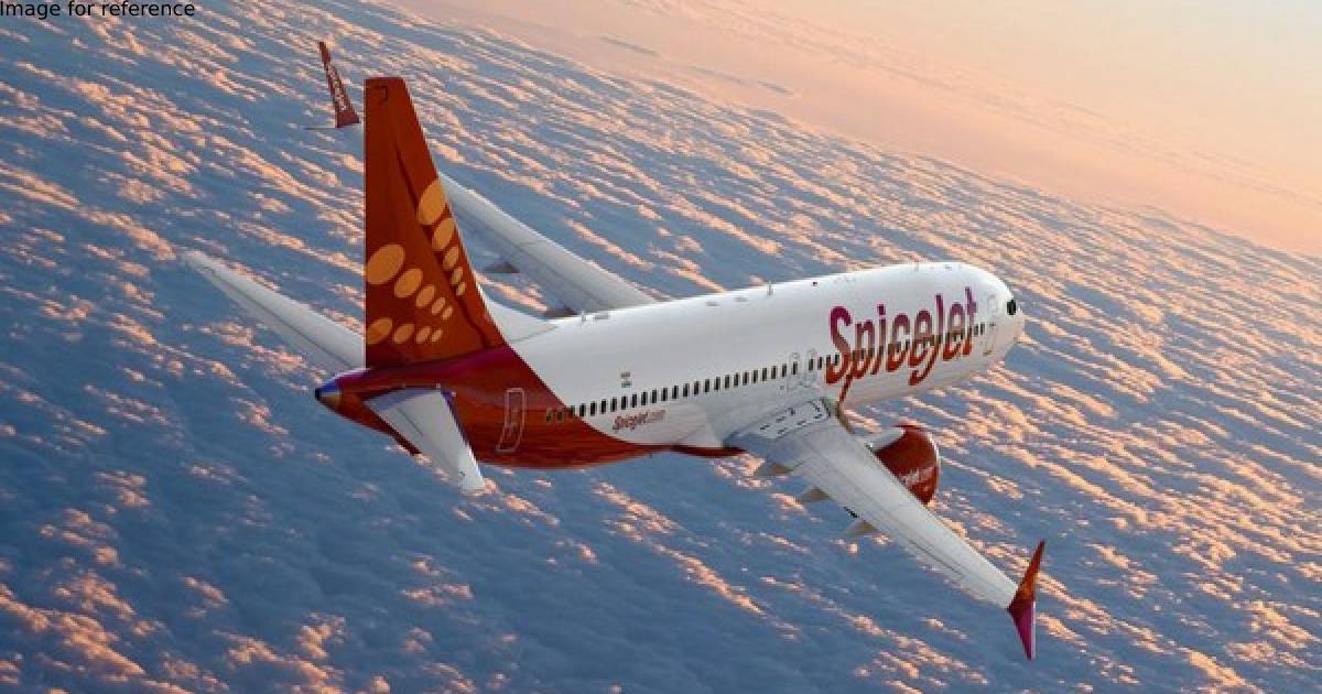 SpiceJet refutes reports of windshield crack and surprise check by DGCA